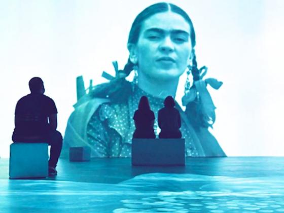 Sumérgete en la vida y el legado de Frida Kahlo. Como nunca la habías visto